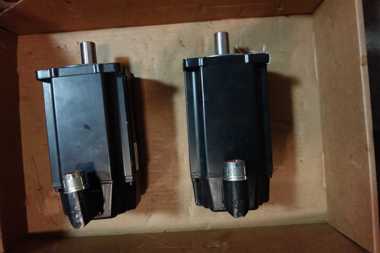LOT OF ALLEN BRADLEY SERVO MOTOR - SERVO