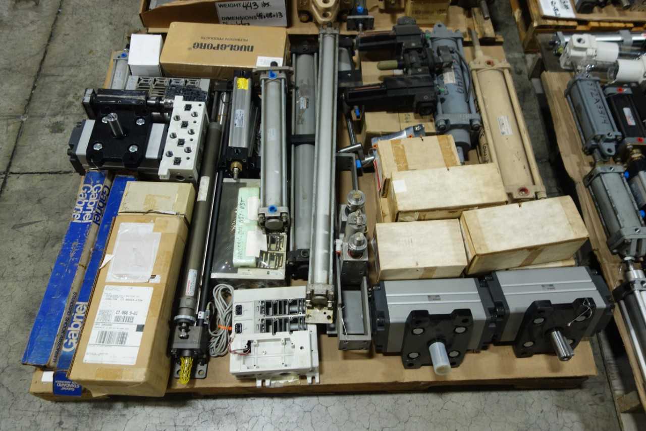 4 PALLETS OF ASSORTED PNEUMATIC REPLACEMENT PARTS - PNEUMATIC POWER TOOL