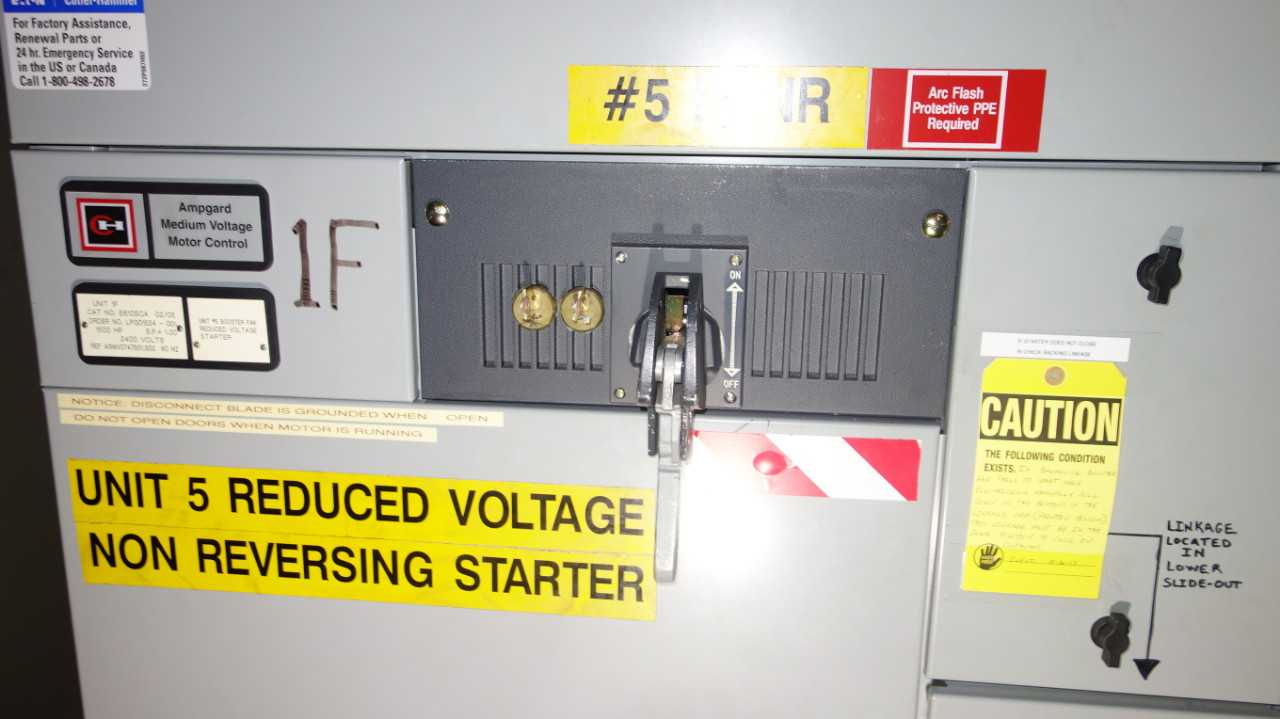 X4 SECTIONS OF EATON AMPGARD MOTOR CONTROL PANELS - AUTOMATION & CONTROLS