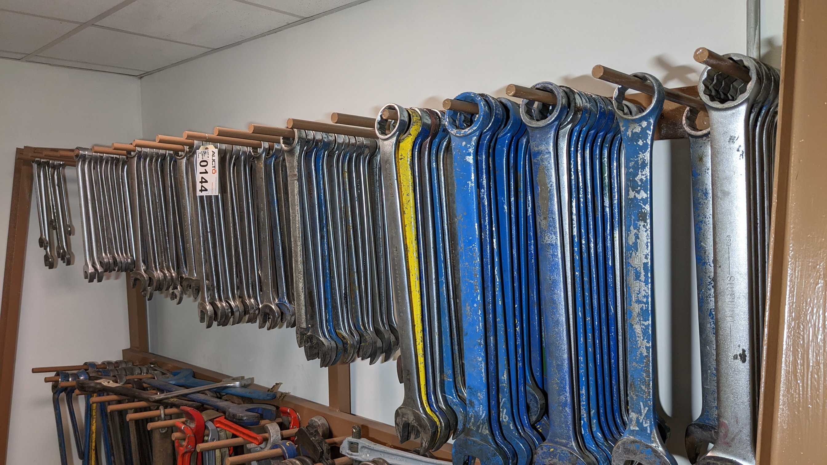 LOT OF OPEN END WRENCHES - ELECTRIC POWER TOOLS LOT OF OPEN END WRENCHES - ELECTRIC POWER TOOLS