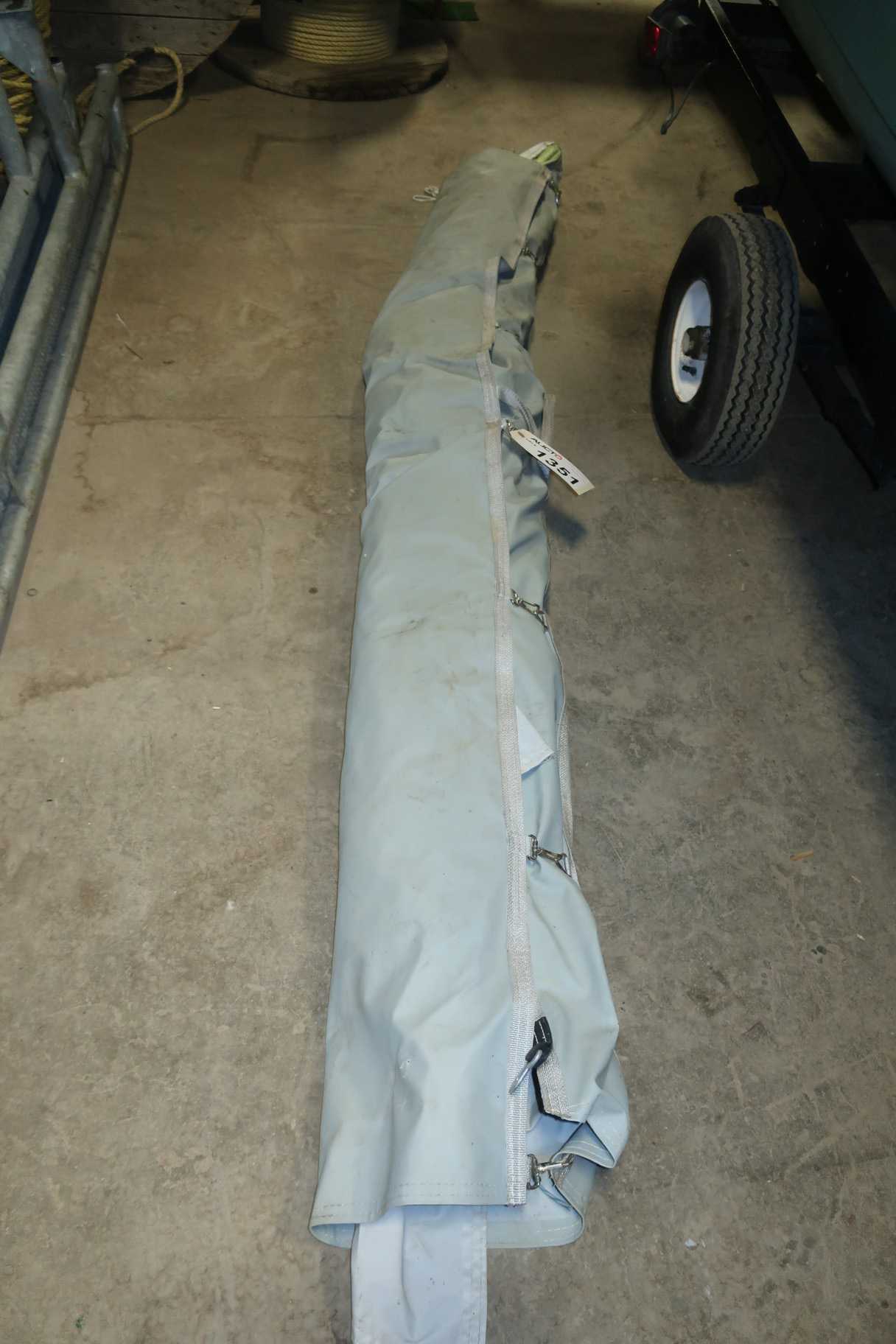 POP UP POLE TENT - MISCELLANEOUS