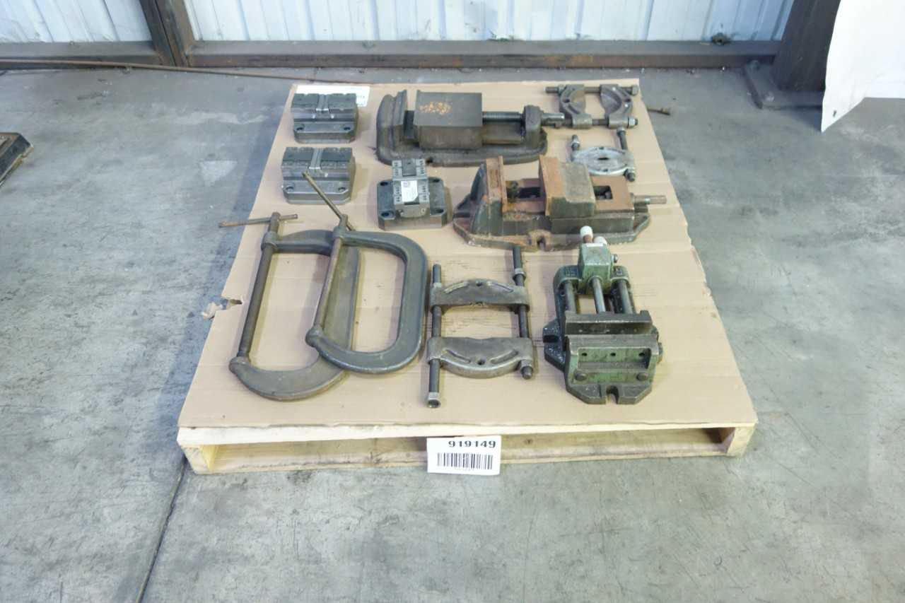 PALLET OF ASSORTED CLAMPS AND VICES - HAND TOOLS