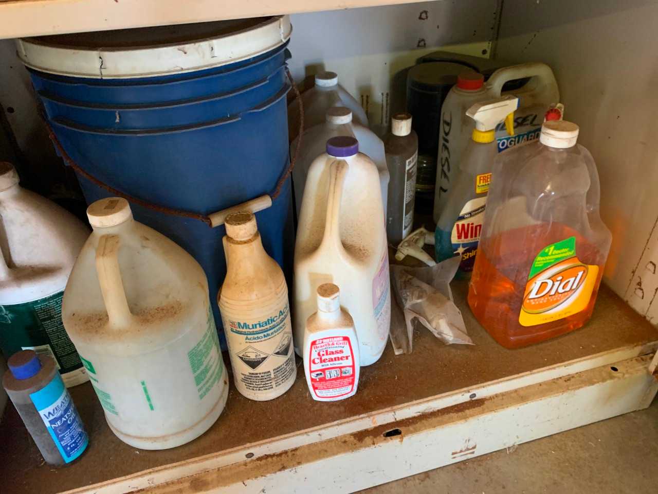 Storage Cabinet (Contents Included) - TOOL STORAGE