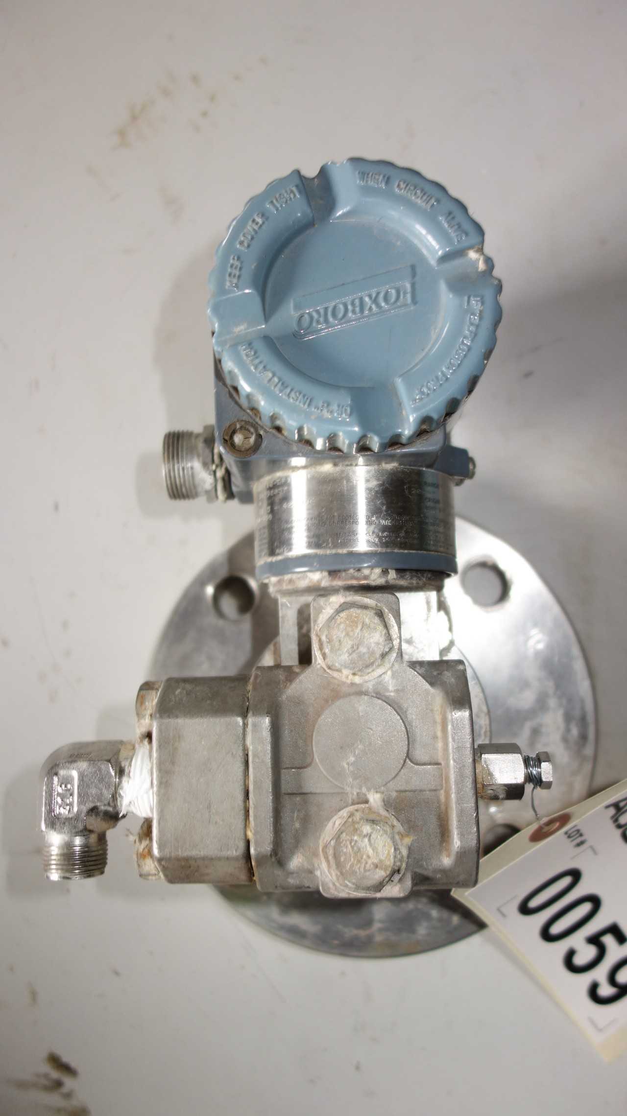 FOXBORO IDP10 PRESSURE TRANSMITTER - INSTRUMENTATION