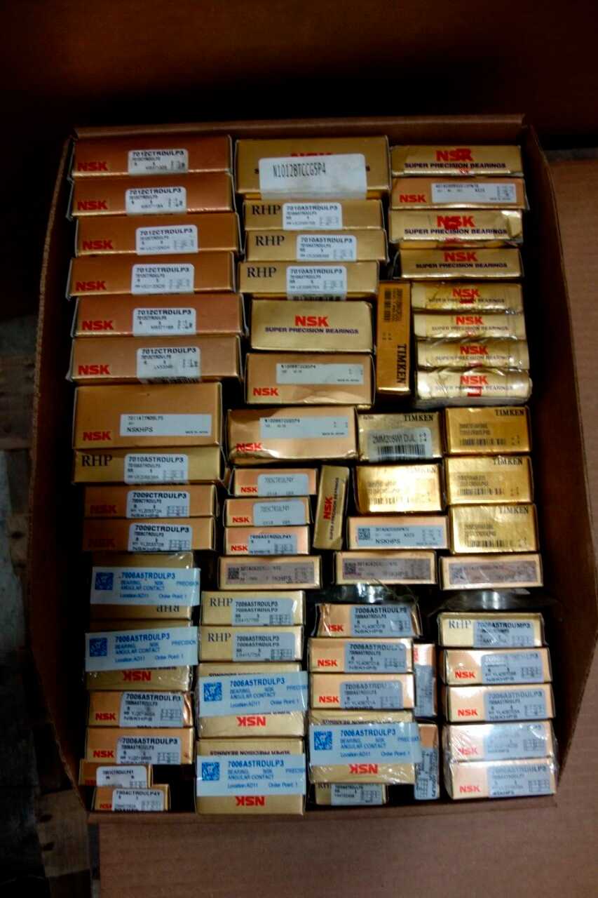 LOT OF ASSORTED PRECISION BEARINGS - BEARINGS