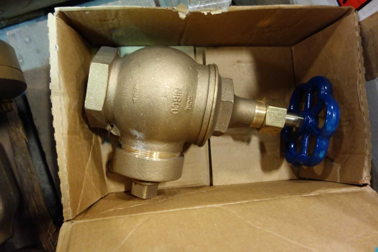 2 PALLETS OF ASSORTED VALVES AND VALVE ACCESSORIES - VALVES