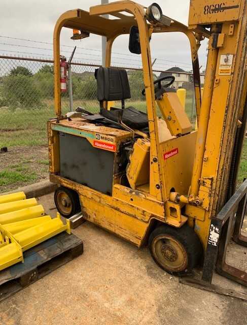CAT M500 Forklift - FORKLIFTS