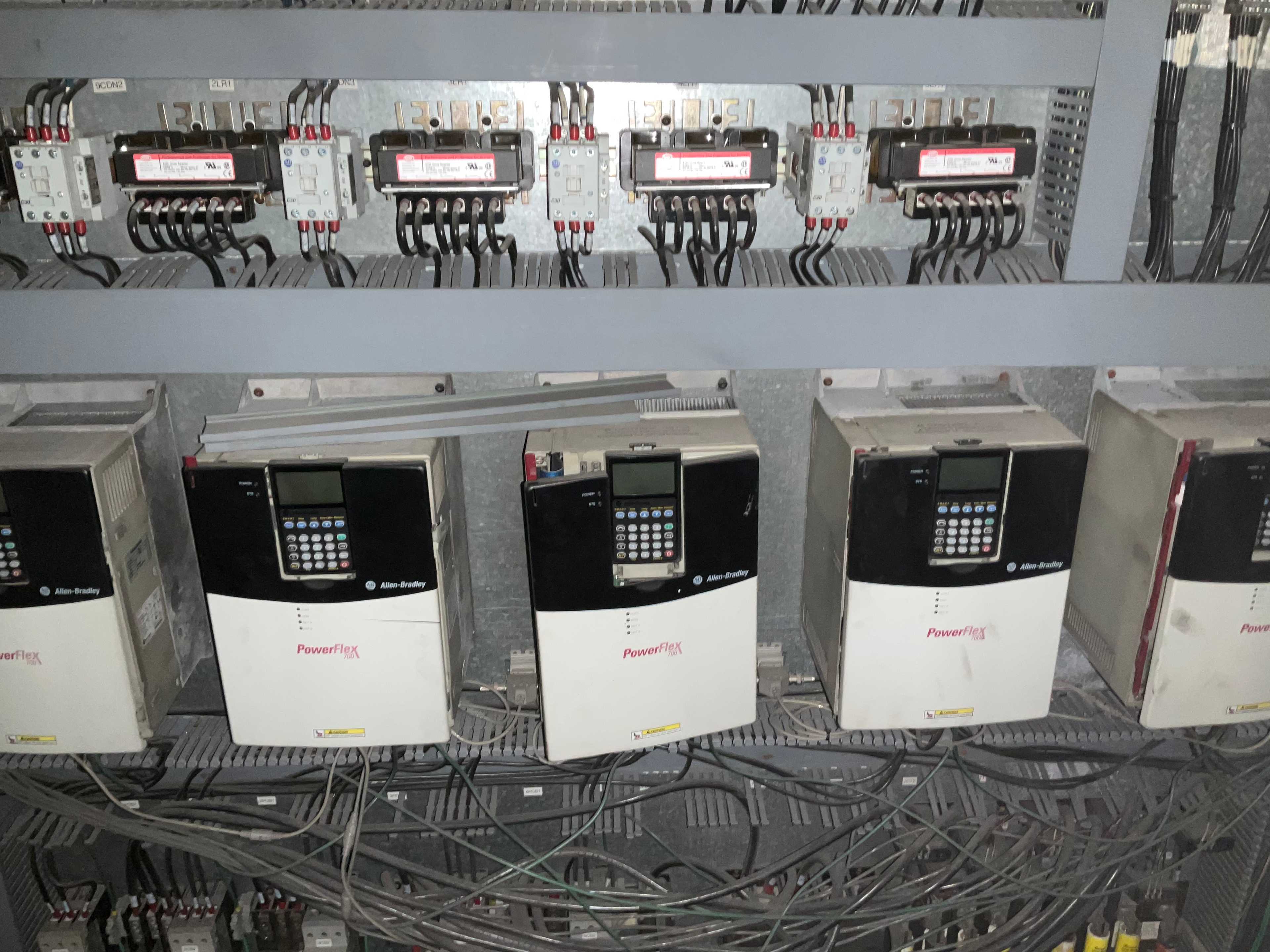 ALLEN BRADLEY ELECTRICAL CONTROL CABINET WITH DRIVES - CONTROL CABINETS