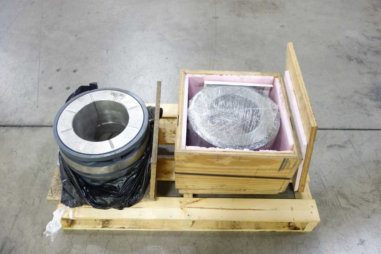 LOT OF 2 BABBIT BEARINGS - BEARINGS