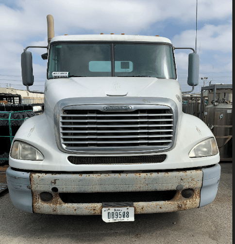 2009 Freightliner TATR Tractor - BUSES