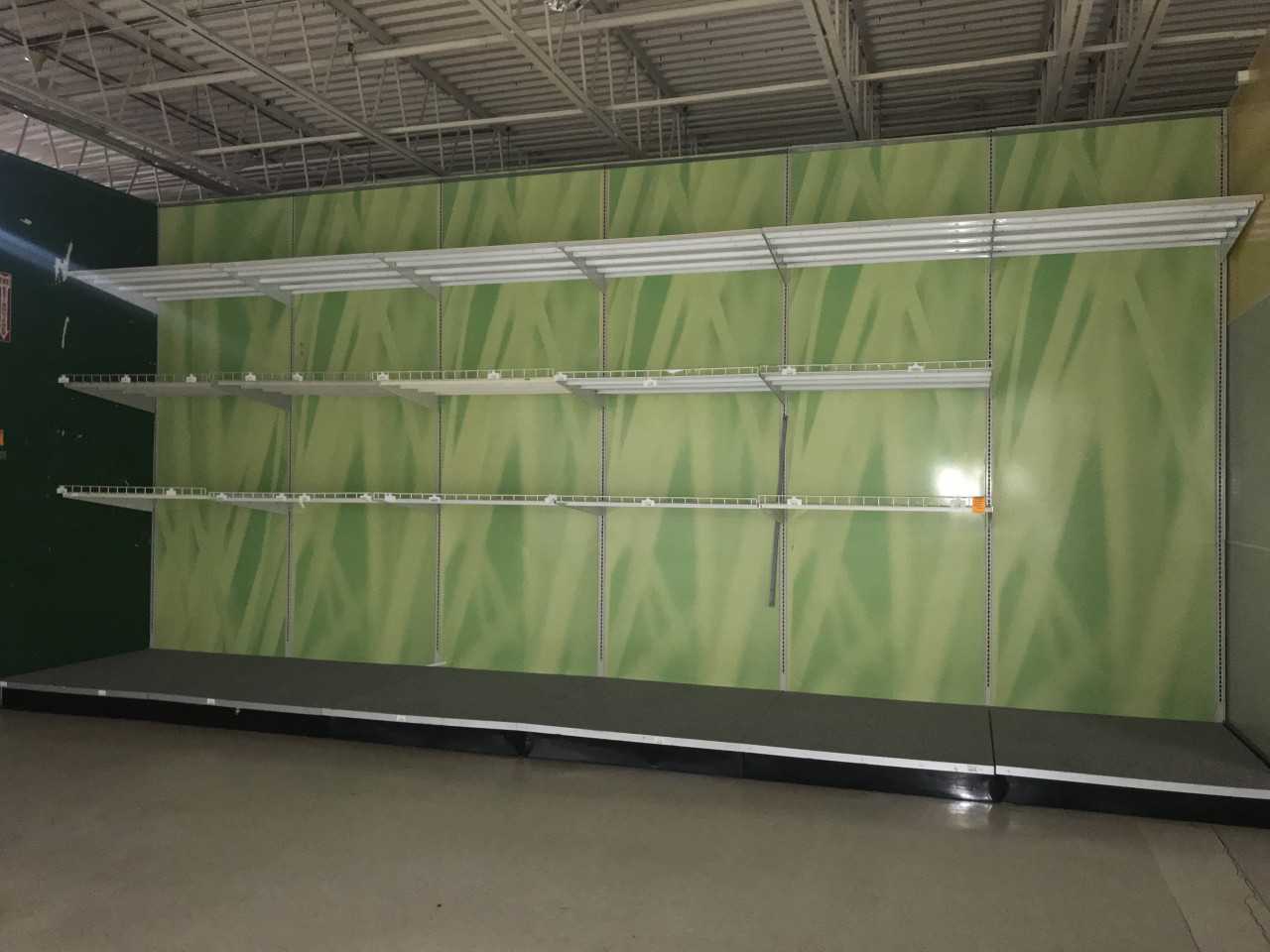 LOT OF STORE SHEVLING UNITS - TOOL STORAGE
