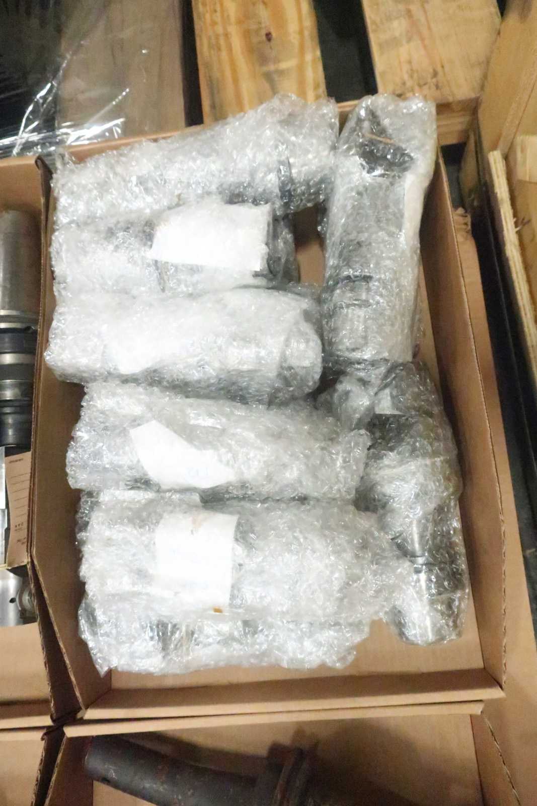 LOT OF ASSORTED CAT50 TOOL HOLDERS AND CHUCKS - ELECTRIC POWER TOOLS