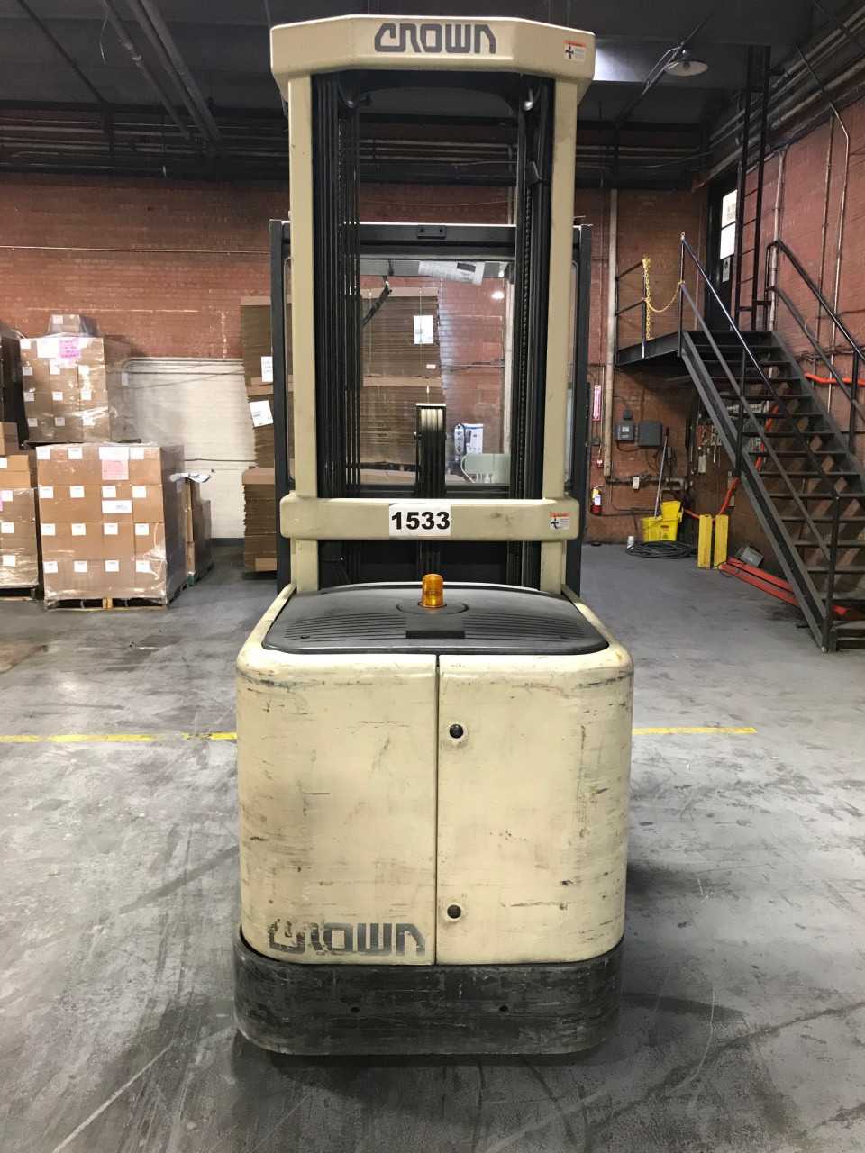 2000 Crown SP3000 stock picker, Albuquerque, NM - ORDER PICKER