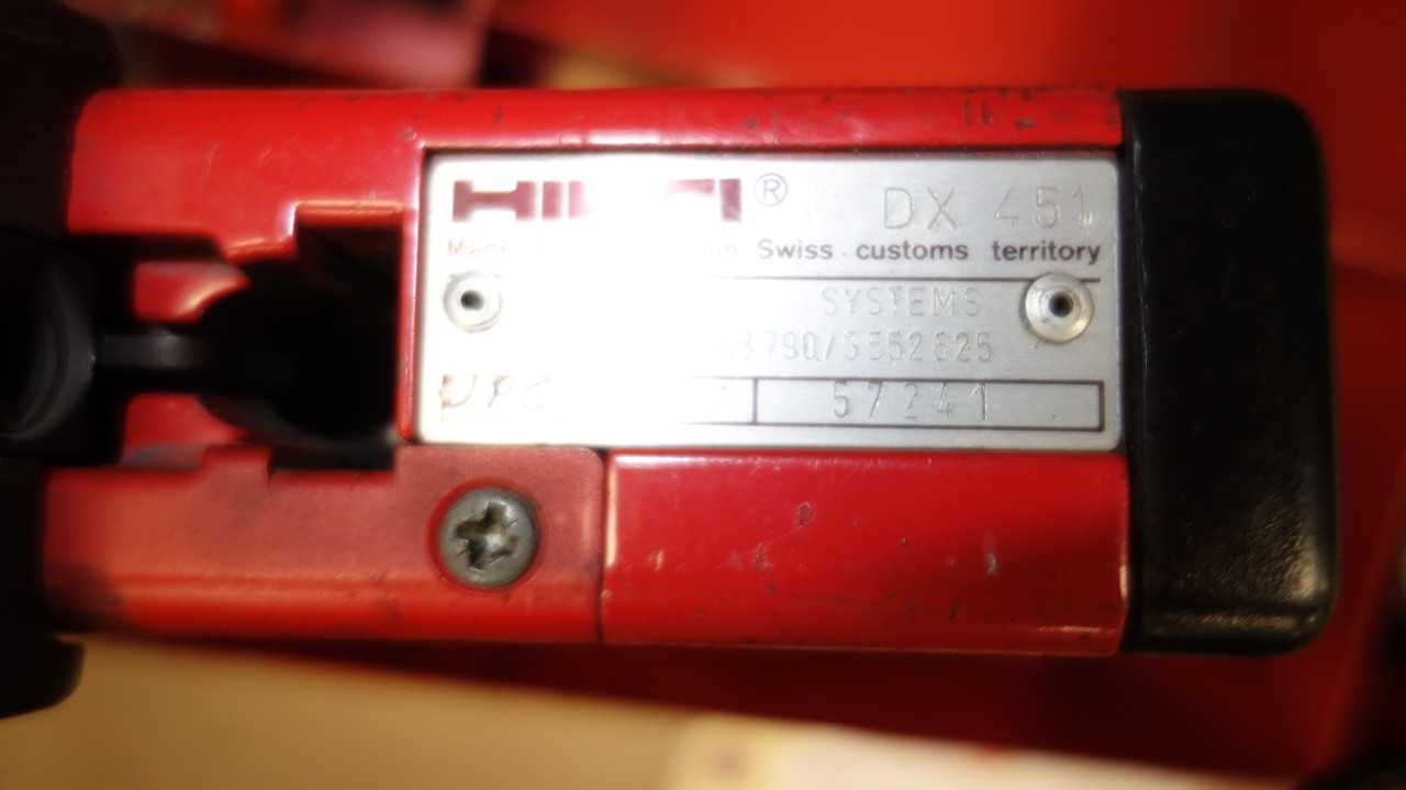 HILTI DX 451 PISTON DRIVE TOOL KIT - PNEUMATIC POWER TOOL