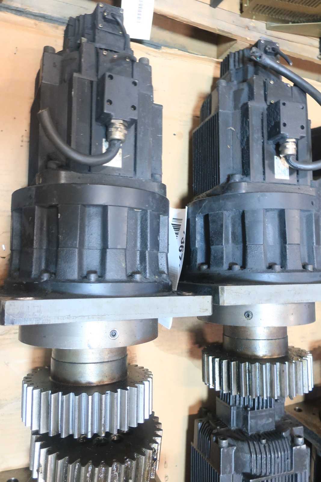 1 PALLET OF SERVO MOTORS, SGMGH-30A2A-YR11 2900W 1500RPM 18.6NM SERVO MOTOR- NACHI, SANYO DENKI, DANAHER, YASKAWA - SERVO