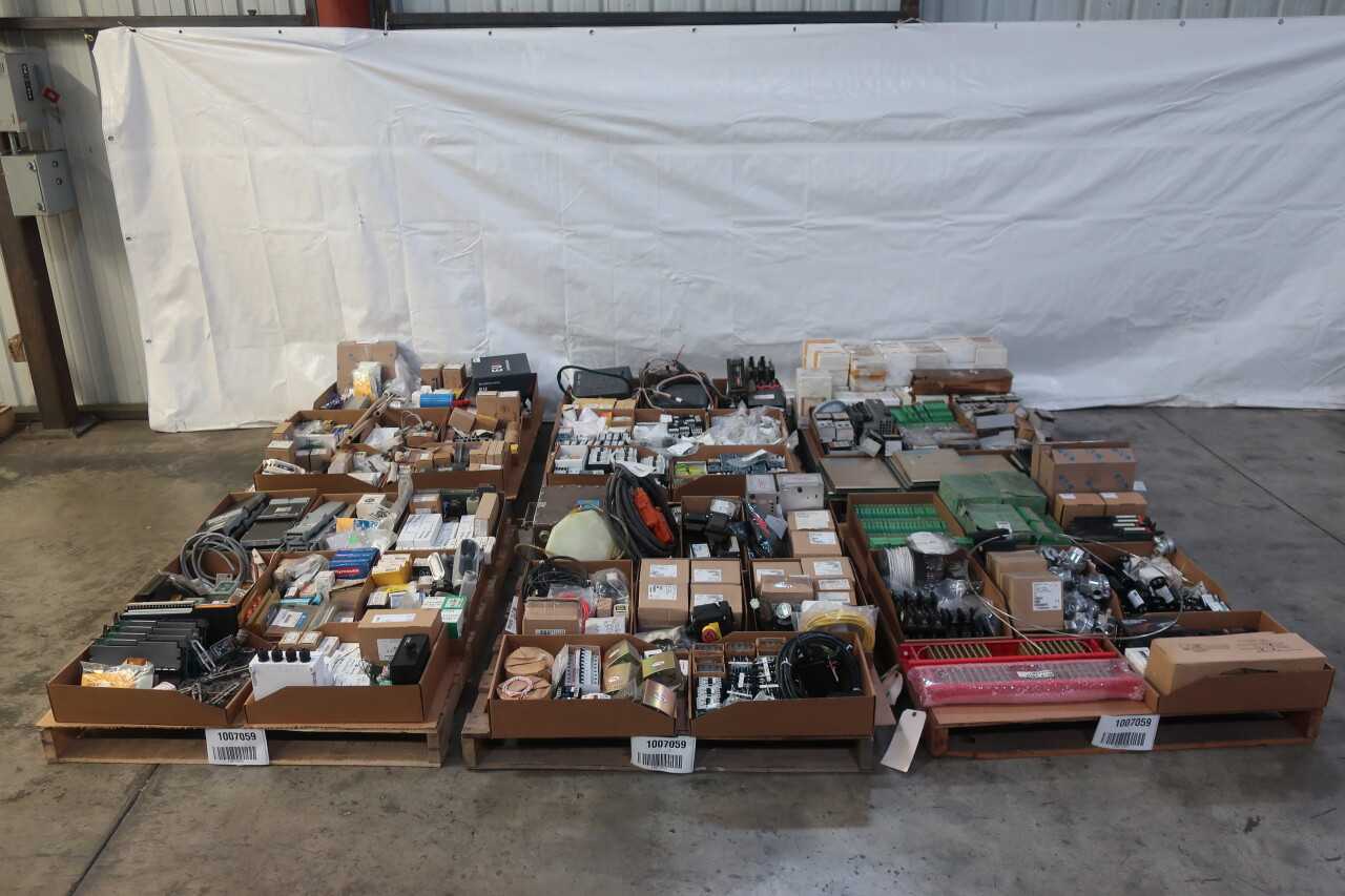 6 PALLETS OF ASSORTED ELECTRICAL COMPONENTS - ELECTRICAL COMPONENTS