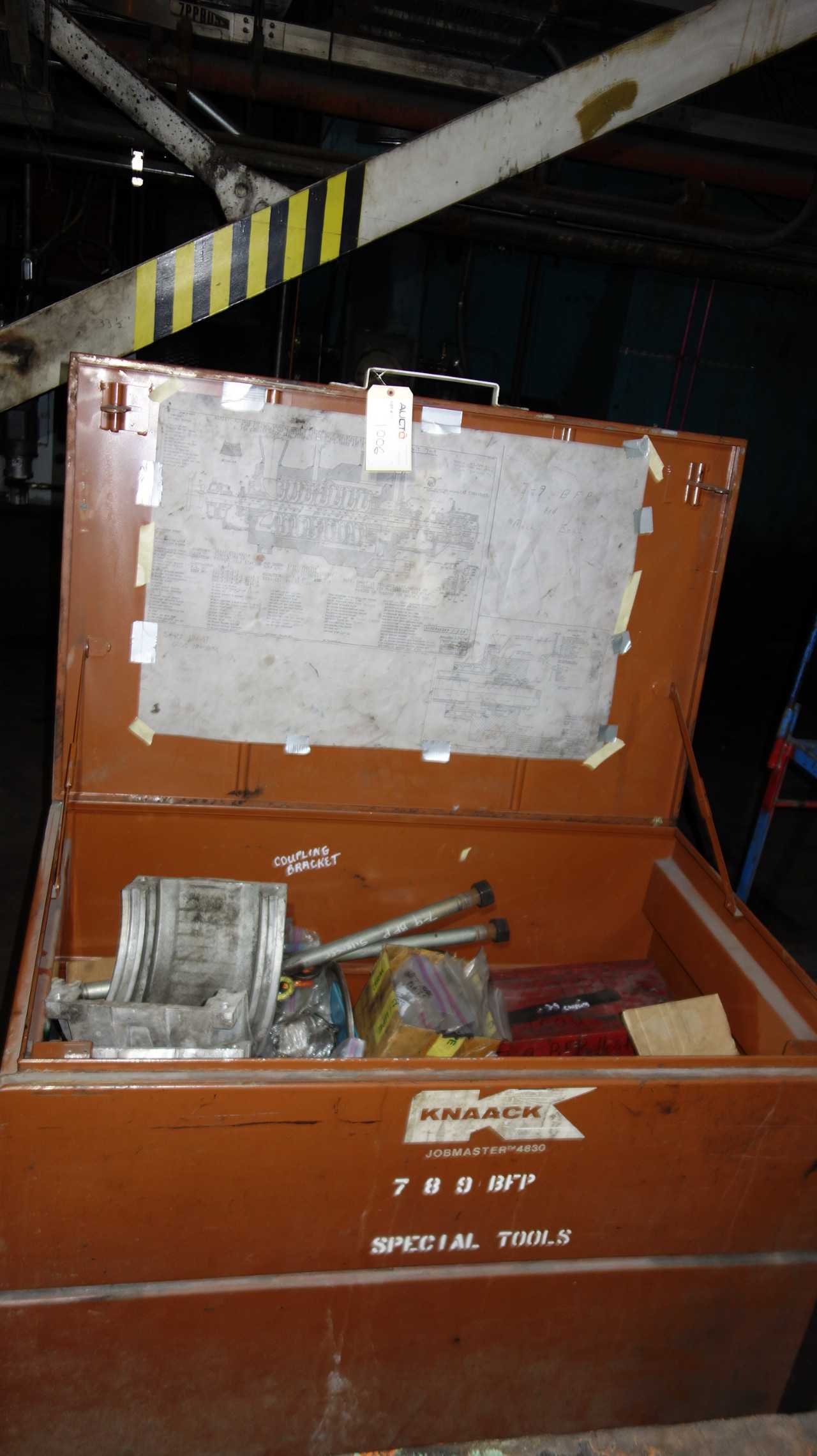KNACK ROLLING JOB BOX WITH SPARE PARTS AND TOOLS - MISCELLANEOUS
