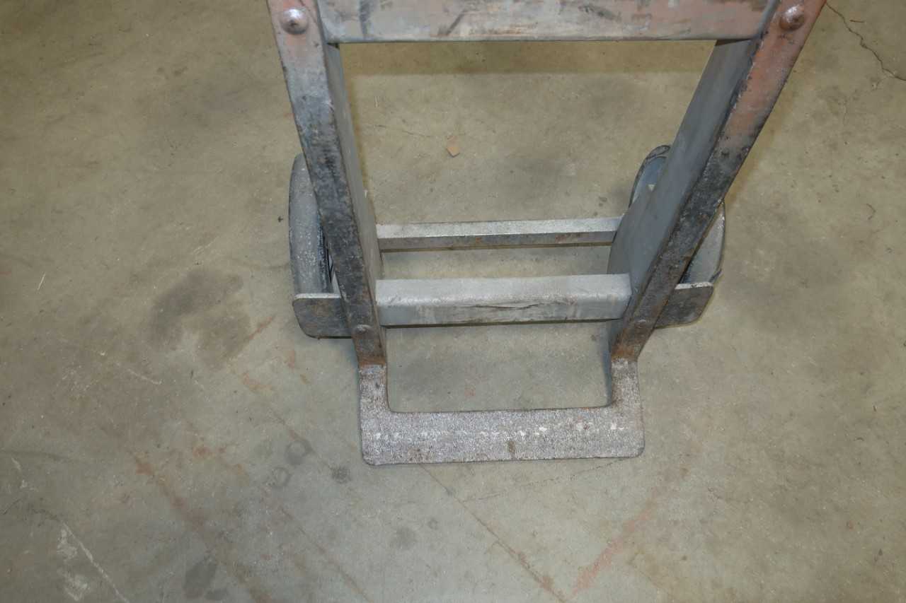 ROLLING STOCK DOLLY - ROLLING CARTS
