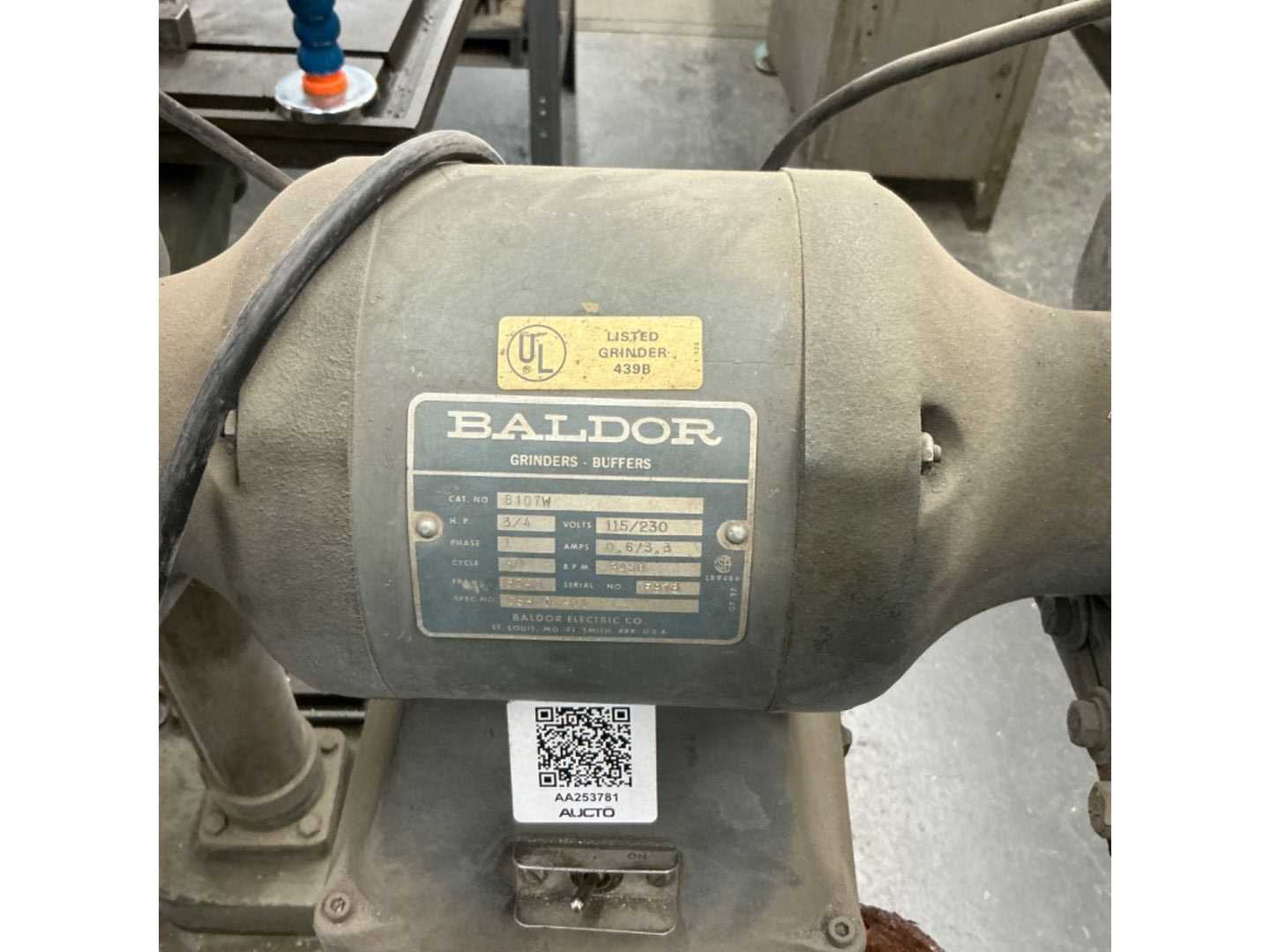 BALDOR 8107W GRINDING MACHINE