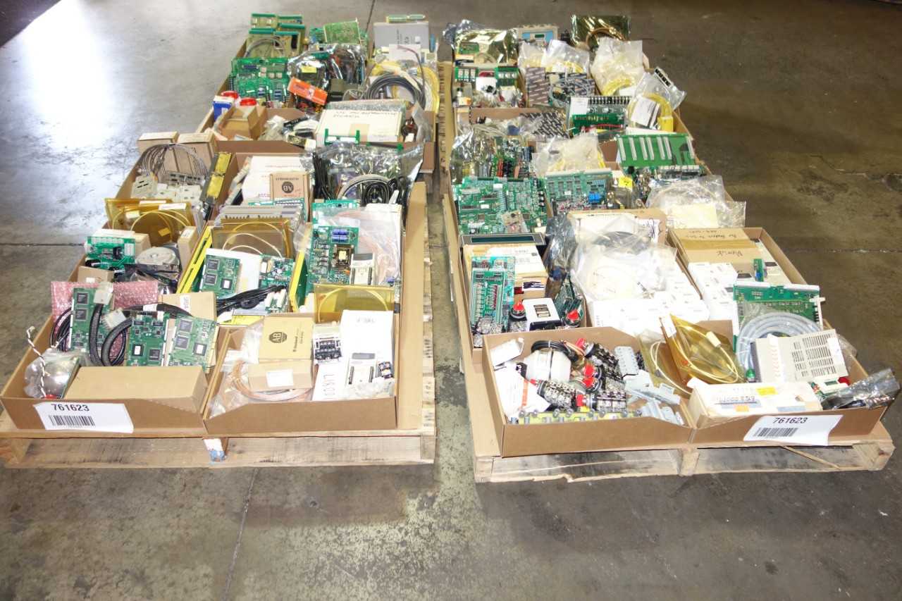 4 PALLETS OF ASSORTED ELECTRICAL AUTOMATION, CIRCUITS BOARDS, PUSH BUTTONS, ASSORTED MODULES, SWITCHES, WIRES AND ACCESSORIES - ELECTRICAL COMPONENTS