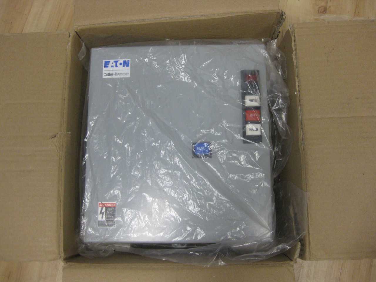 Eaton Enclosed control box QTY 1 - AUTOMATION & CONTROLS