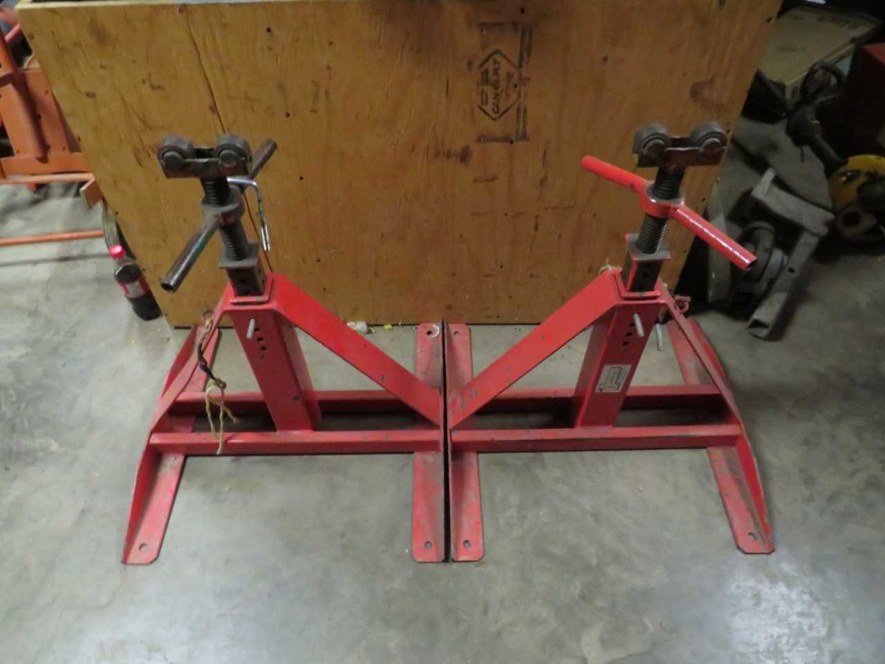 LOT OF 2 GREENLEE 683 SCREW TYPE JACK - ELECTRIC POWER TOOLS