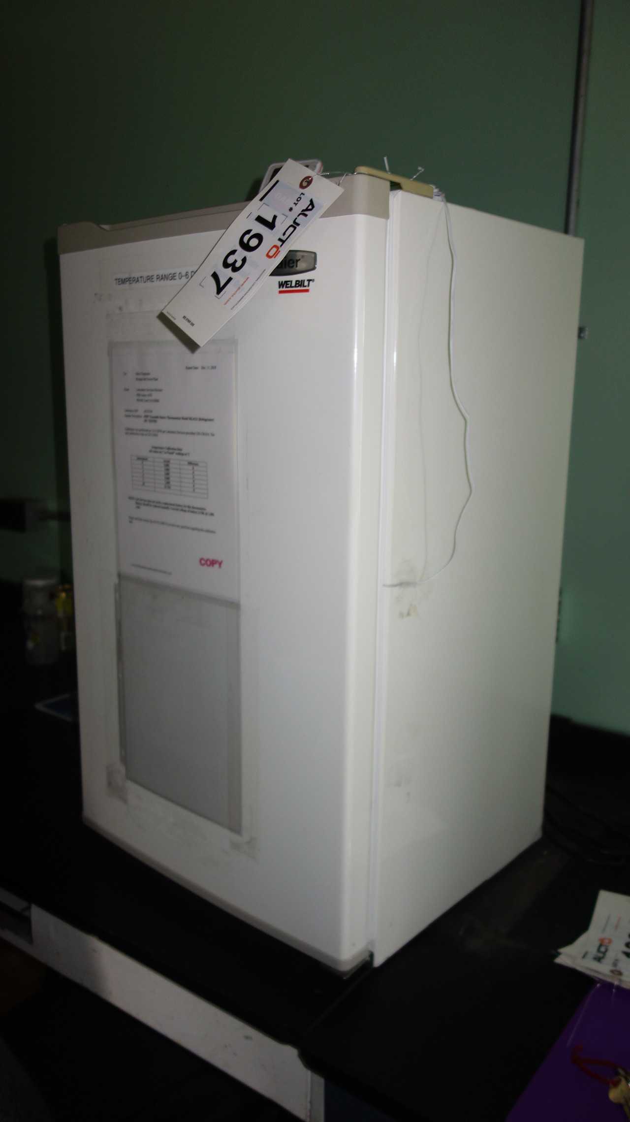 HAIER BC111 UNDERCOUNTER REFRIGERATOR FREEZER