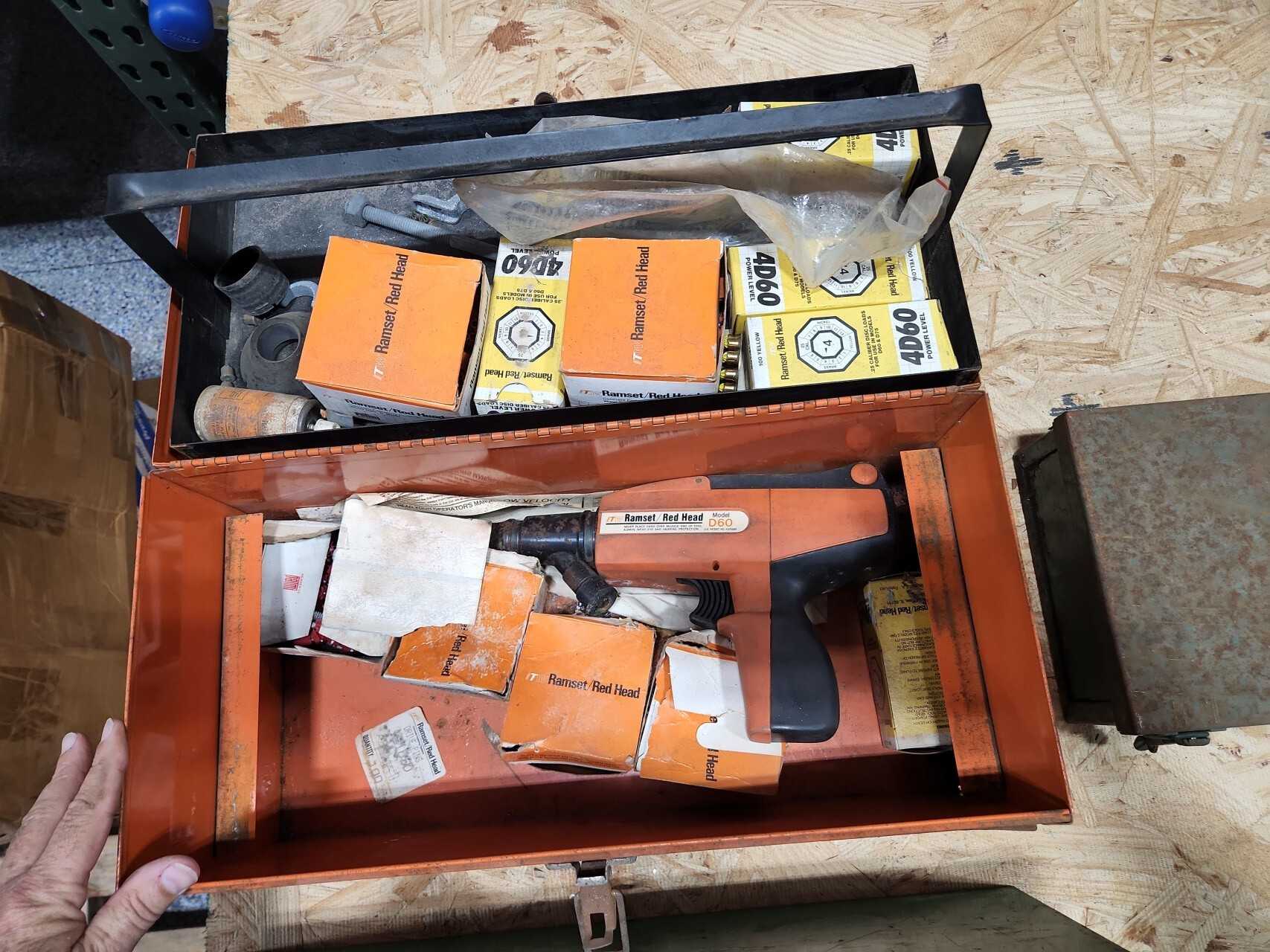 Lot of Hydraulic Tools - INDUSTRIAL PARTS