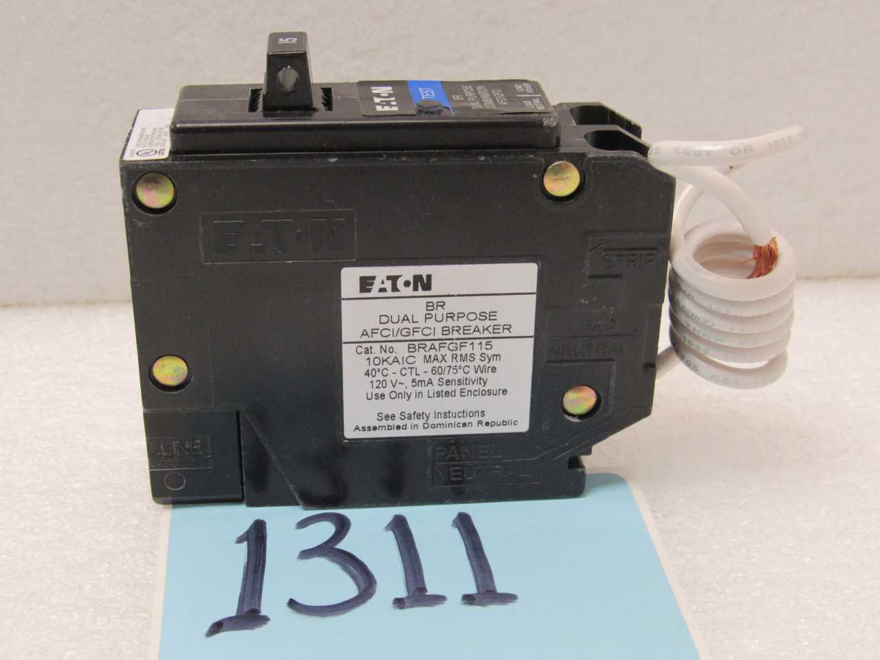 LOT OF EATON RESIDENTAL BREAKERS - MISCELLANEOUS