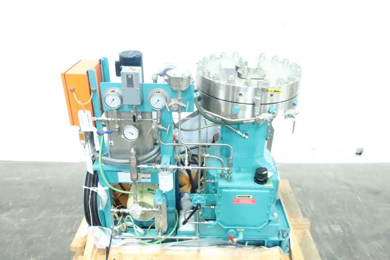 HOWDEN D 123 LC 2 T1 VERTICAL RECYCLE GAS DIAPHRAGM COMPRESSOR - AIR COMPRESSORS