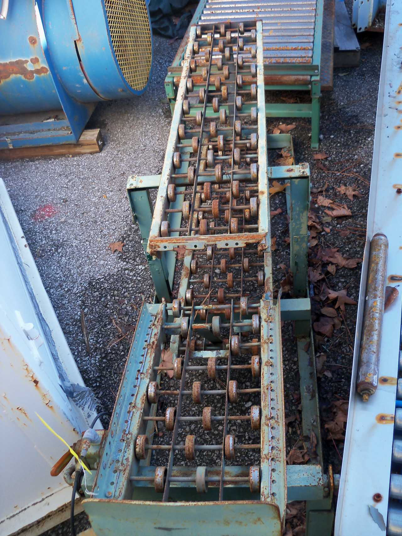 Roller Conveyor 83 inches length x 23 inches - CONVEYORS