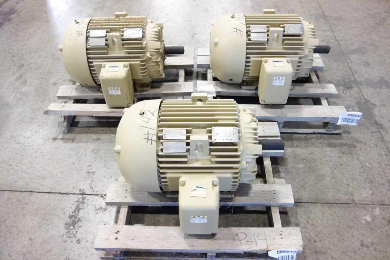 LOT OF 3 GENERAL ELECTRIC MOTORS - ELECTRIC MOTORS