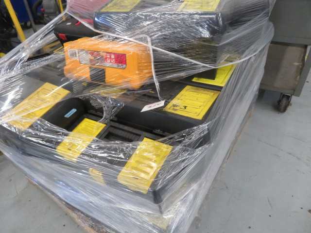 Plastic Tool Boxes (lot) - MISCELLANEOUS