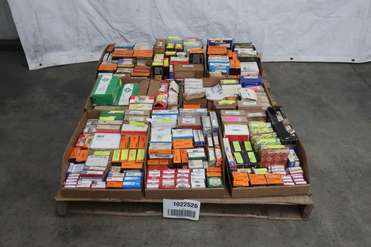 PALLET OF ASSORTED BEARINGS - BEARINGS