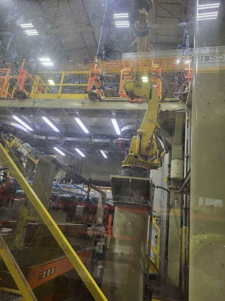 2015 Fanuc R2000ib Robot w/ R30IA Controller - INDUSTRIAL ROBOTS