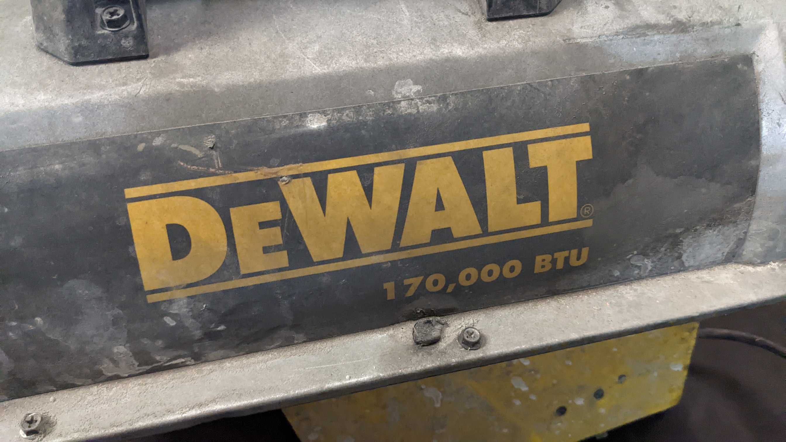 LOT OF 2 DEWALT HEATERS - INDUSTRIAL PARTS