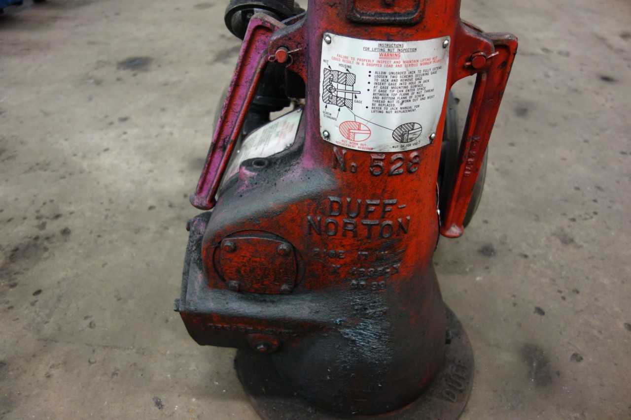DUFF NORTON 528CMJ 50 TON PNEUMATIC JACK - PRESSES