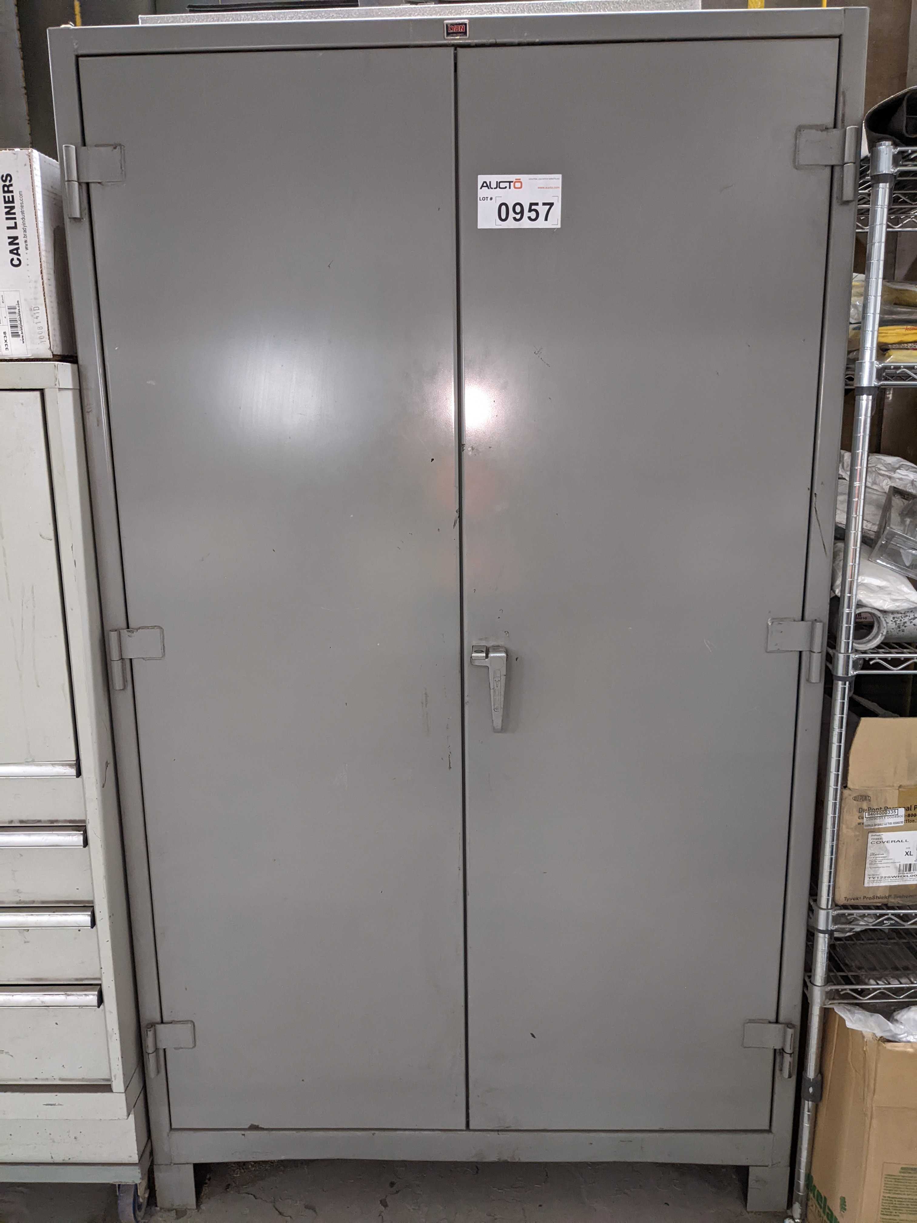 CABINET WITH CONTENTS - SAFETY EQUIPMENT CABINET WITH CONTENTS - SAFETY EQUIPMENT