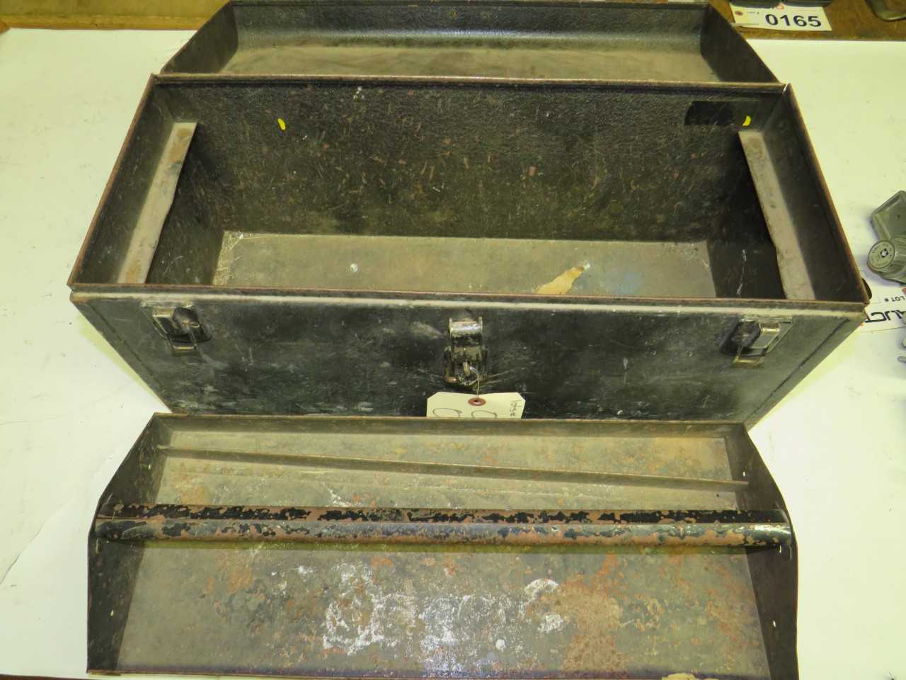 METAL TOOLBOX - TOOL STORAGE
