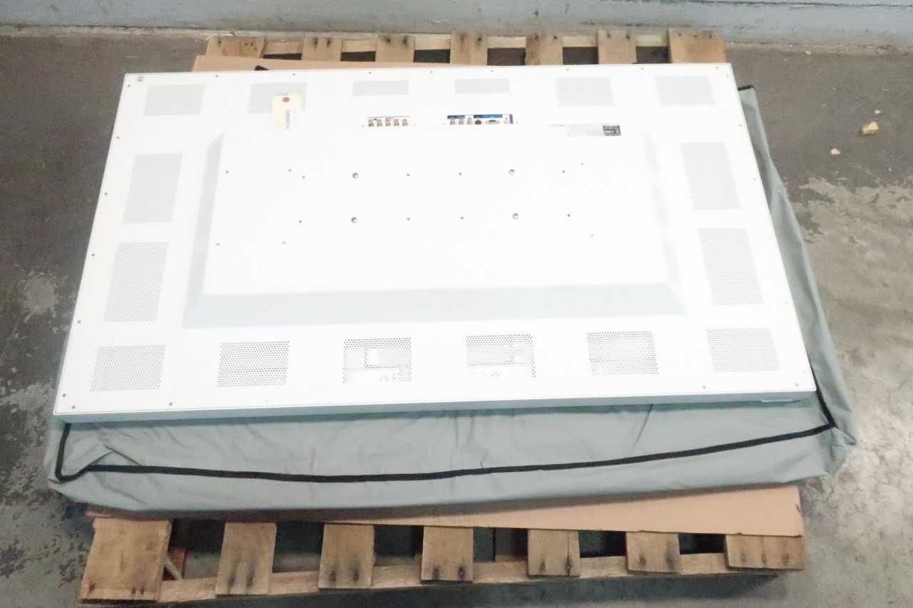 LOT OF 2 NDS SURGICAL IMAGING SC-WU55-A1A15 90X0655 LED MONITORS, 55IN - LAB & SCIENTIFIC