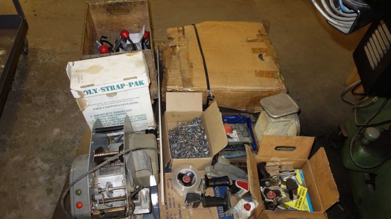 1 PALLET OF ASSORTED PACKAGING SUPPLIES, BANDING WHEEL STRAPS, CUTTERS, KNIVES, TAPE DISPENSERS, HANSON SCALE, DUET - PACKAGING
