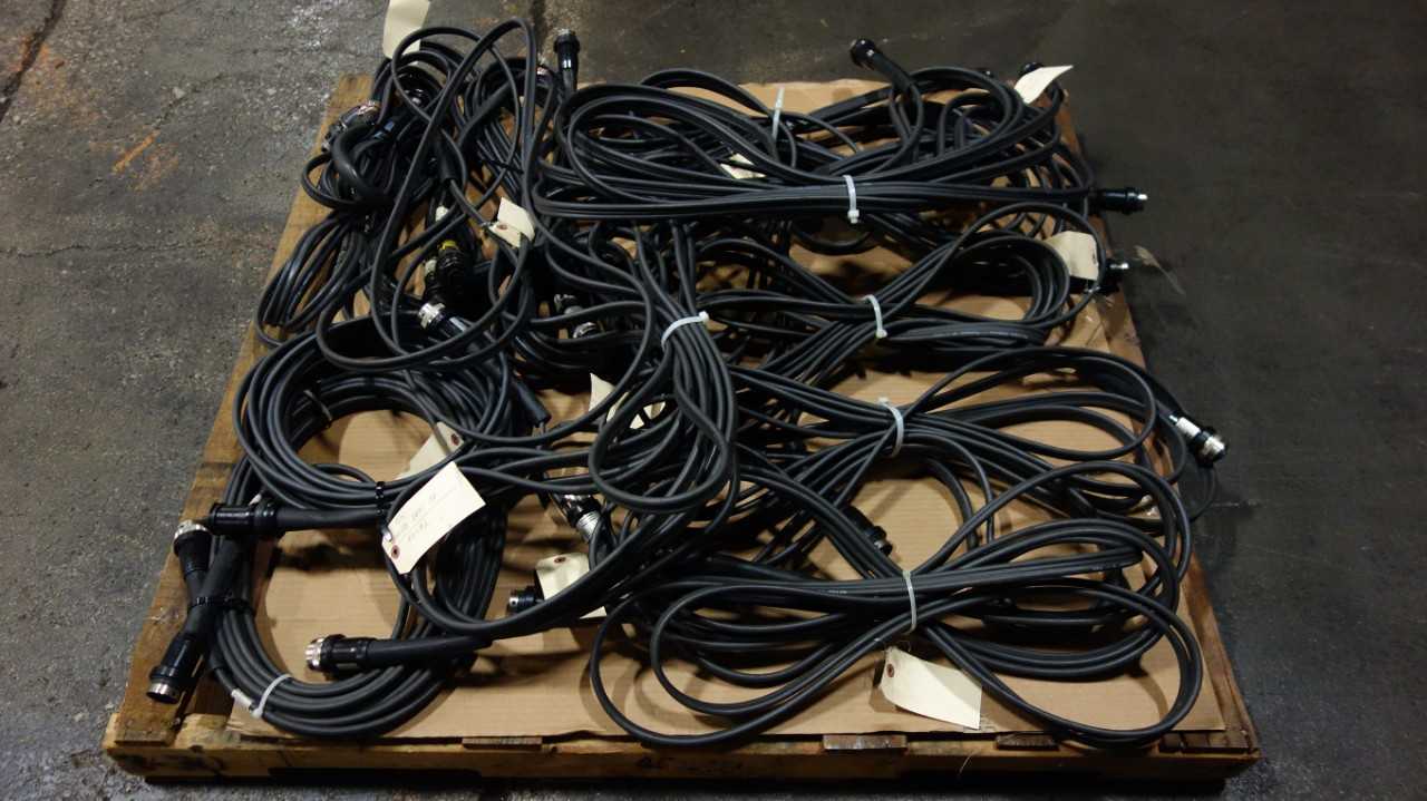 1 PALLET OF ASSORTED ATLAS COPCO 4220 TENSOR EXTENSION CABLES, 4220 1007 10, 4220 2636 10 - ELECTRIC POWER TOOLS