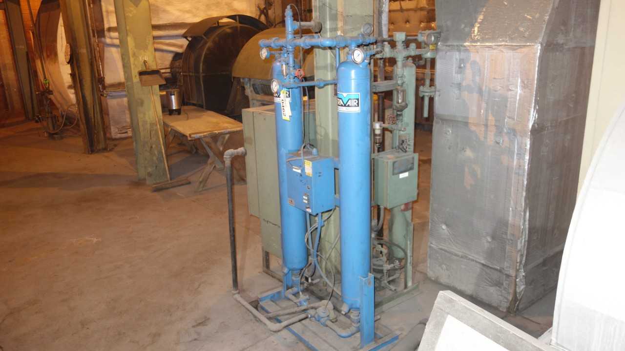 LOT OF 2 ASSORTED COMPRESSED AIR DRYER - PROCESS EQUIPMENT