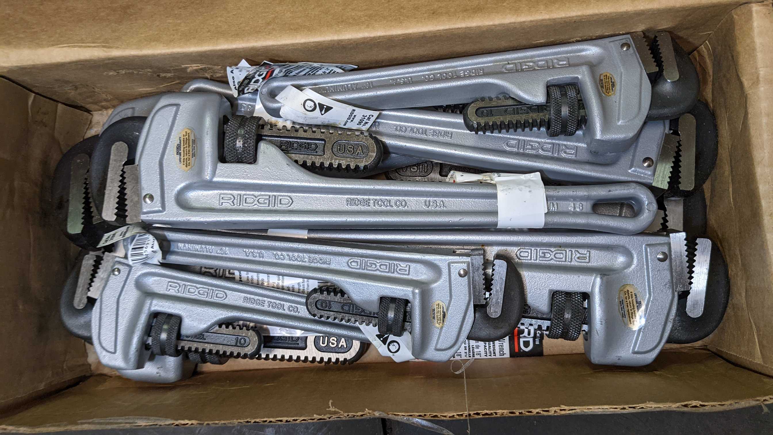 LOT OF PIPE WRENCHES, WRENCH STRAPS - ELECTRIC POWER TOOLS