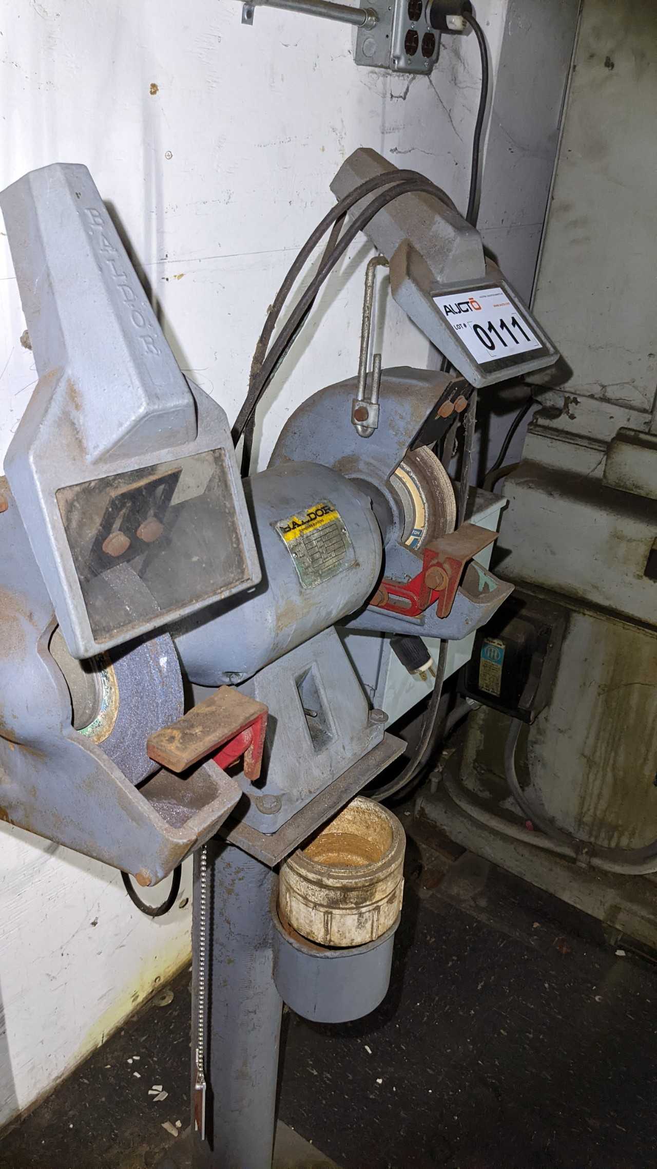 Baldor grinder/buffer. 1022WD 1 HP 115 volts - GRINDING MACHINES