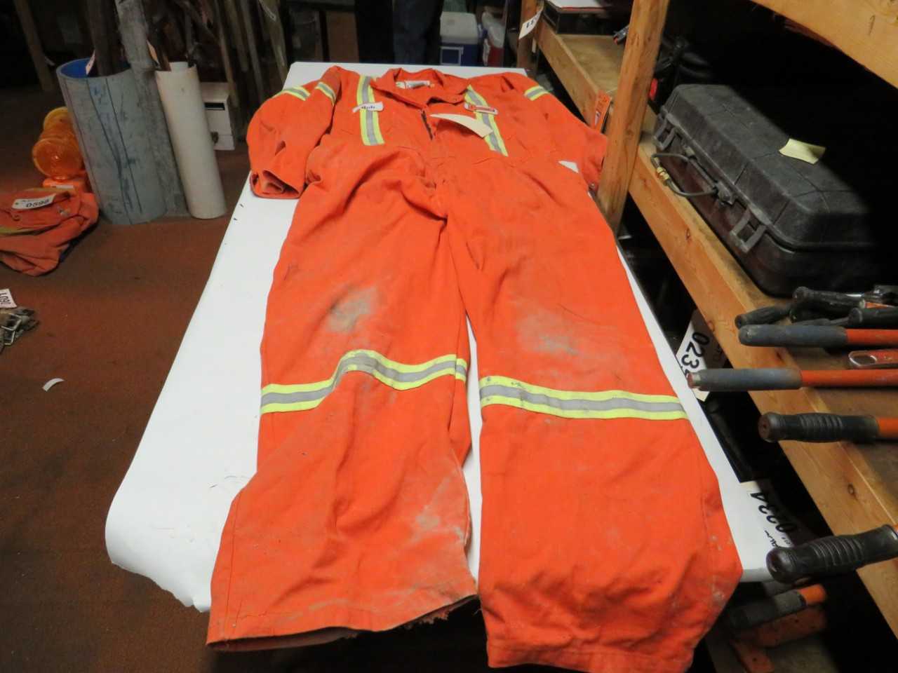 LOUIS HEBERT V1169-1RBF0 60/4XL FLAME RESISTANT COVERALLS - SAFETY SWITCH