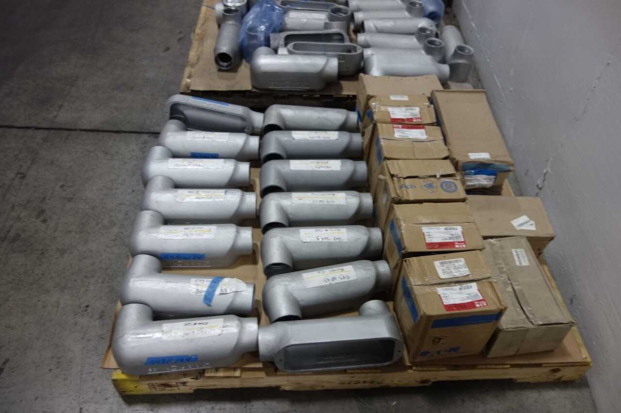 4 PALLETS OF ASSORTED CONDUIT FITTINGS - CONDUIT FITTING