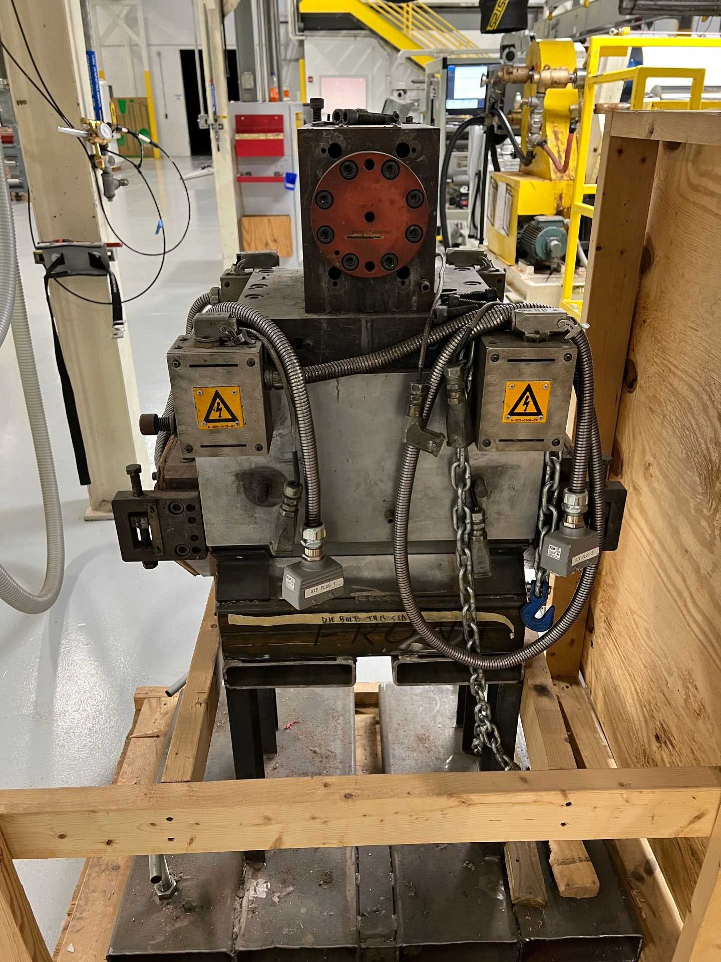 2002 CLOEREN MULTI-CAVITY CO-EXTRUSION VANE DIE WITH FEEDBACK SYSTEM - CAVITY PUMP