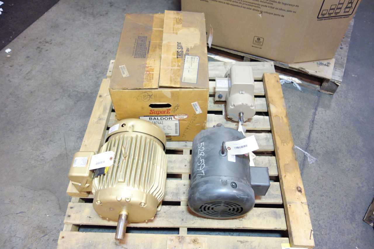 1 PALLET OF ASSORTED BALDOR 460V-AC AC ELECTRIC MOTORS - ELECTRIC MOTORS