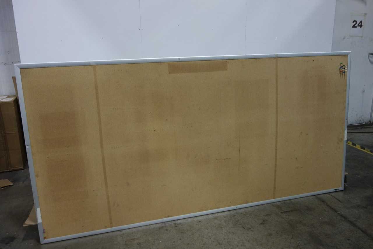 QUARTET CLASSIC CORK BULLETIN BOARD WITH SILVER ALUMINUM FRAME - MATERIAL HANDLING